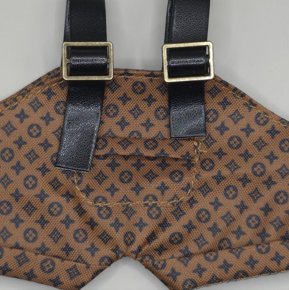 Labubu Clothes - Louis Vuitton Outfit - Picture 3 of 3